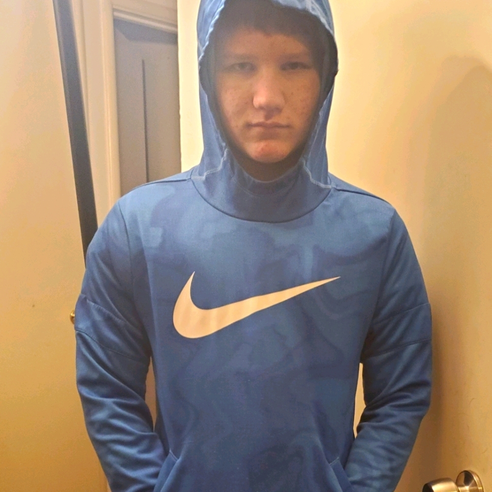 Nike sweet shirt